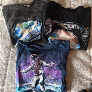 Boys Old Navy Space T-shirt Set, Navy/Gray/Black, size Medium (8)